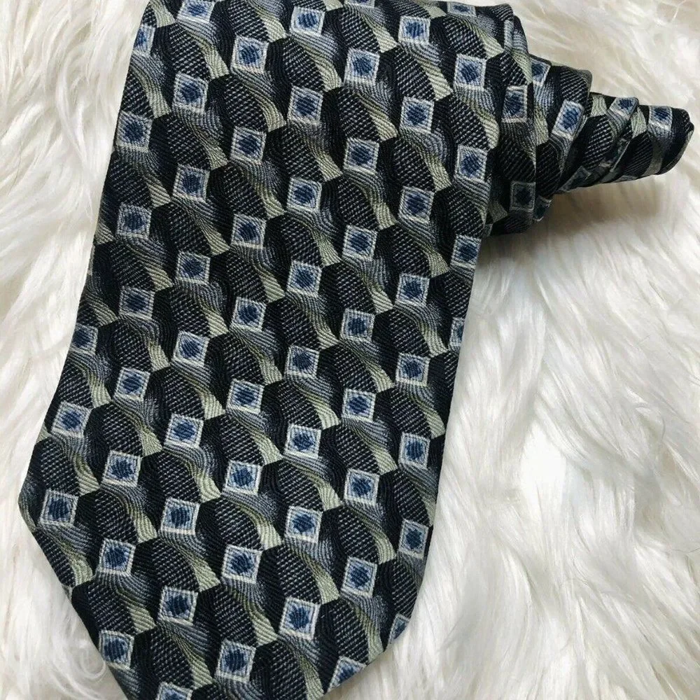 Claiborne Blue Gray‎ Pattern Men's Tie